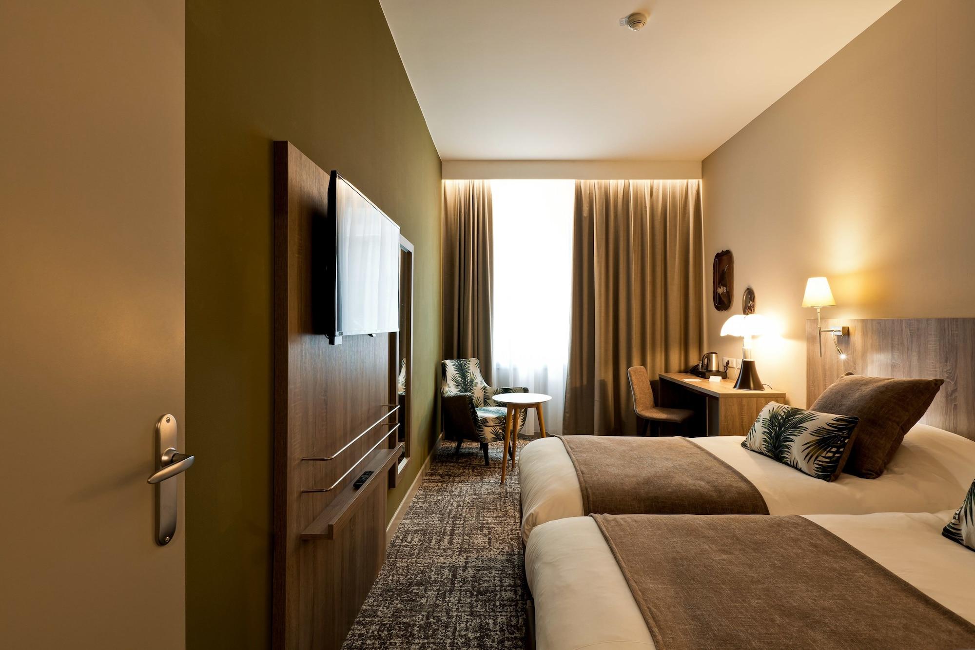 Best Western Crequi Lyon Part Dieu Exterior photo