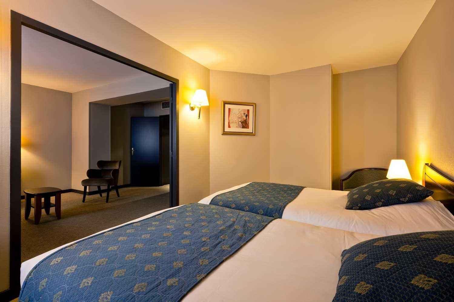 Best Western Crequi Lyon Part Dieu Exterior photo