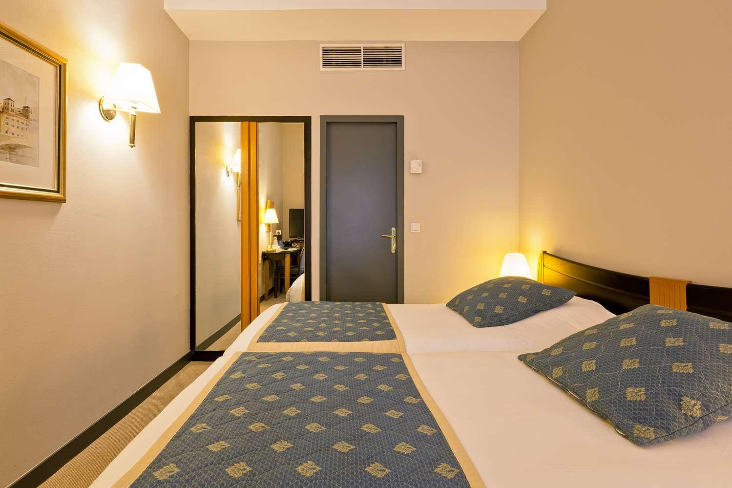 Best Western Crequi Lyon Part Dieu Exterior photo