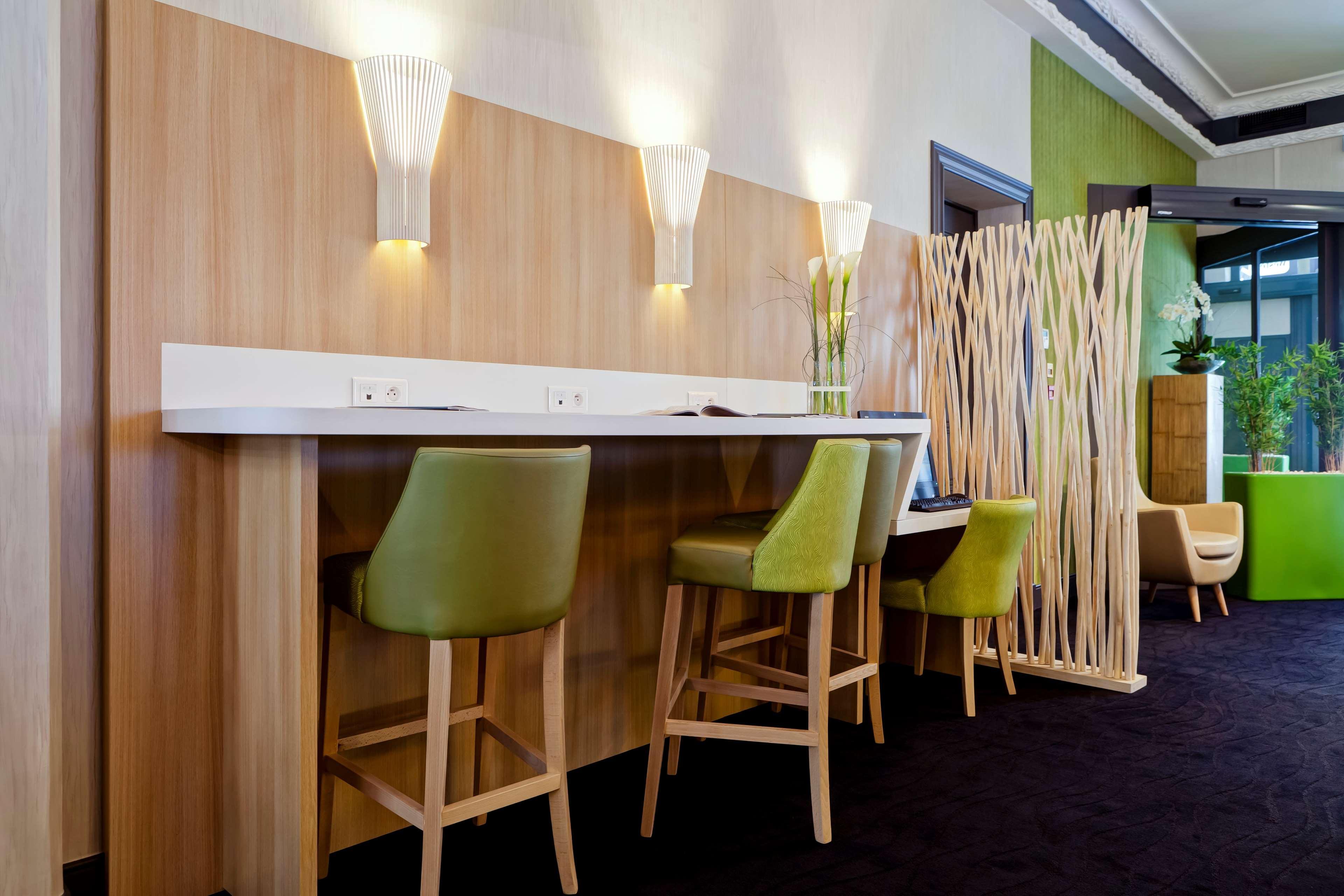 Best Western Crequi Lyon Part Dieu Exterior photo