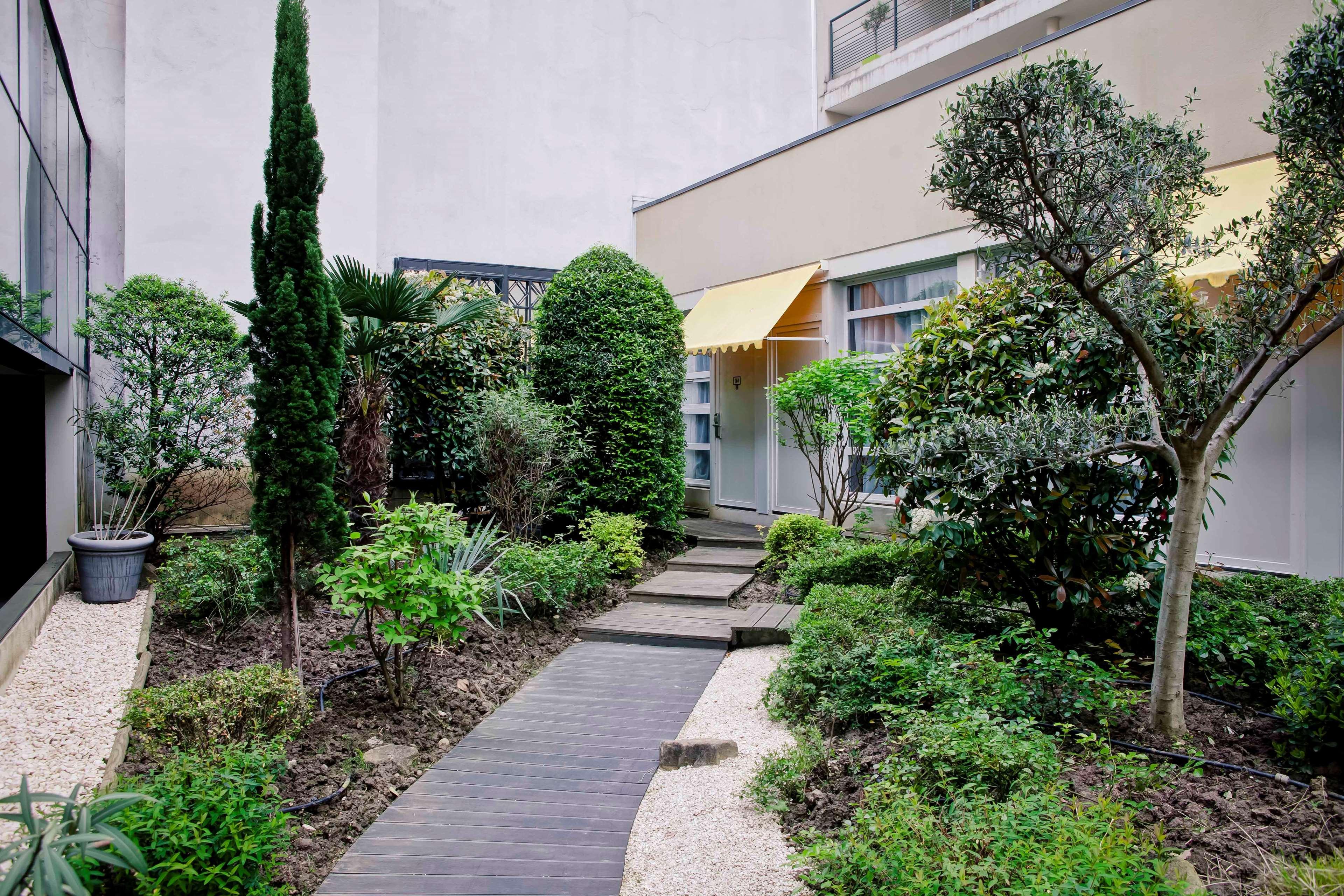 Best Western Crequi Lyon Part Dieu Exterior photo